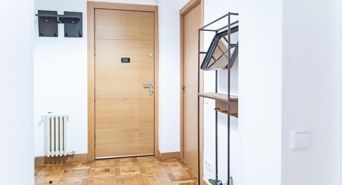 Adaptado Y Comodo Apartamento En Iturrama Pamplona Buitenkant foto