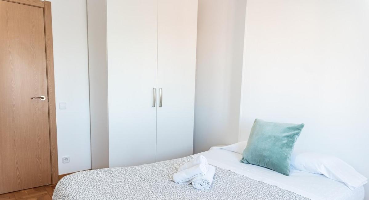 Adaptado Y Comodo Apartamento En Iturrama Pamplona Buitenkant foto