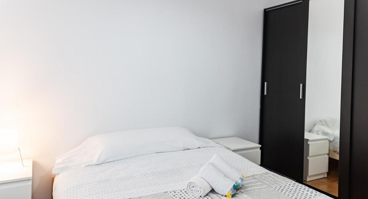 Adaptado Y Comodo Apartamento En Iturrama Pamplona Buitenkant foto
